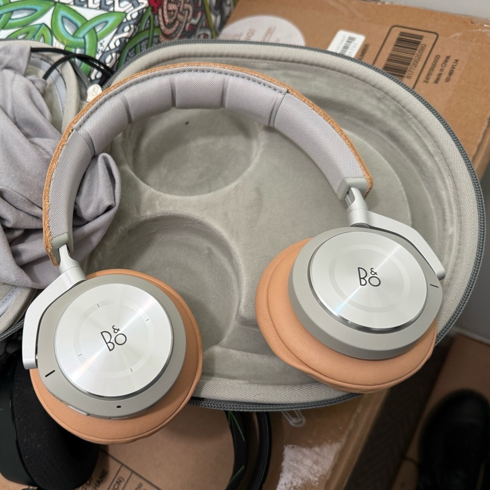 Bang & Olufsen Beoplay H-Series Wireless ANC Headphones